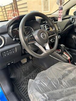 نيسان فيرسا